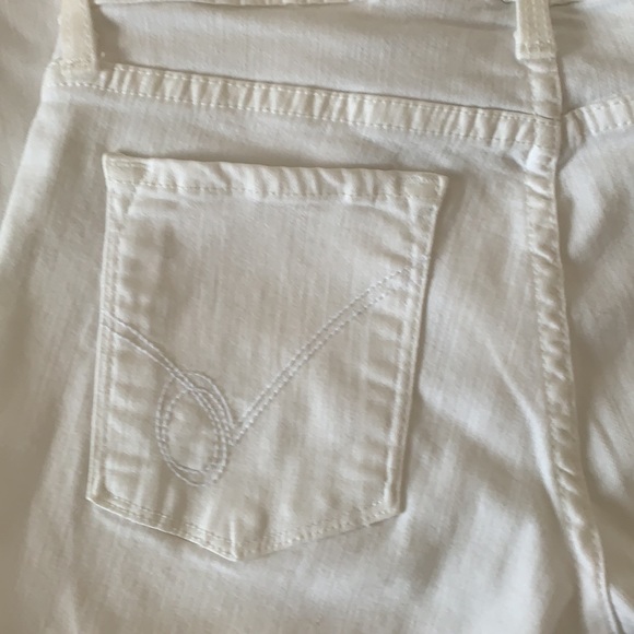 *Brand new* Bebe skinny white jeans - Picture 3 of 4
